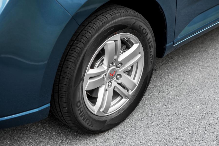 Колеса WuLing Hongguang Plus 2019 года  (фото 16 из 49)